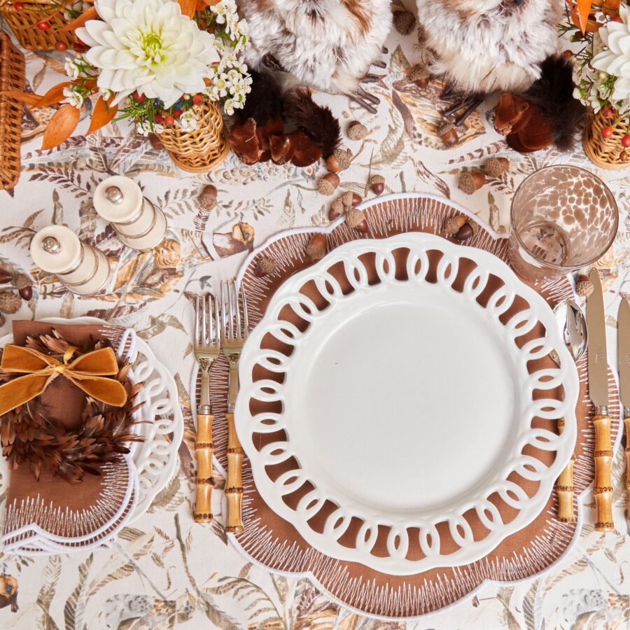 Fidino Elegant White Lace Dinner Plates – Set of 4 - Image 14