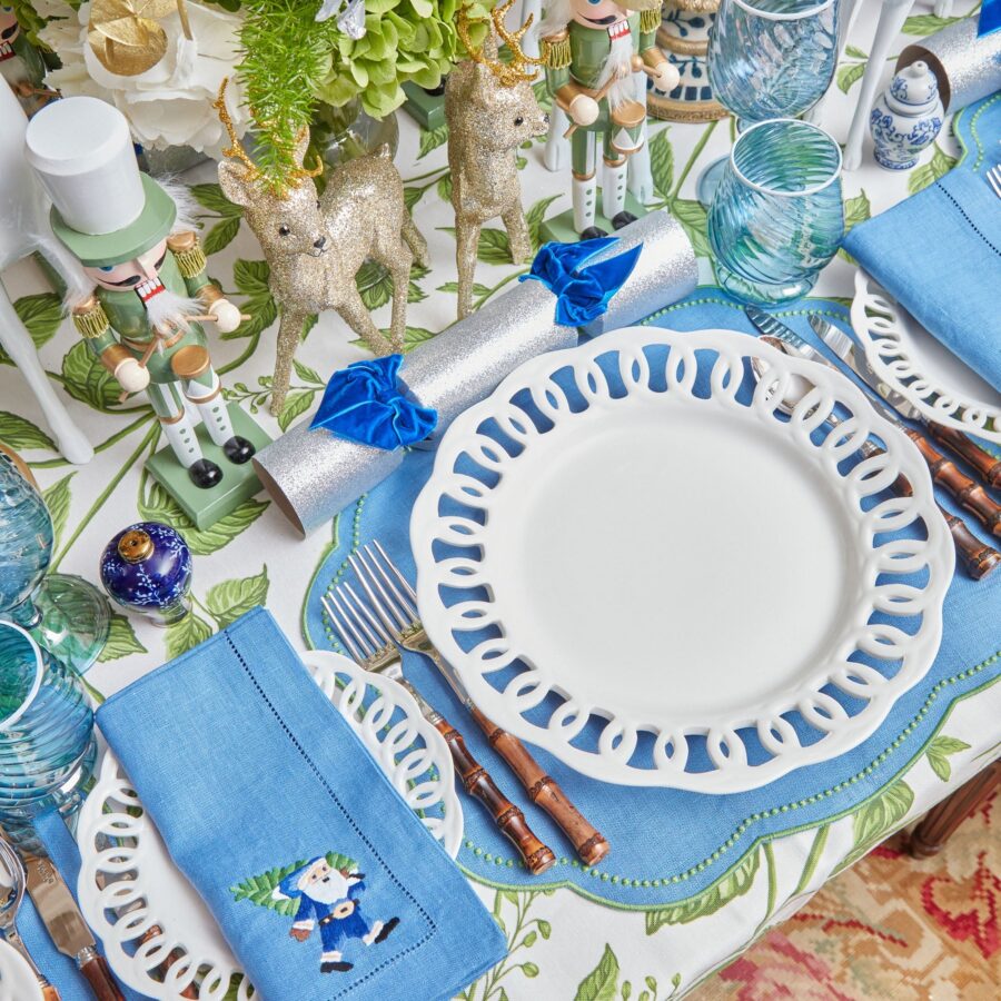 Fidino Elegant White Lace Dinner Plates – Set of 4 - Image 8