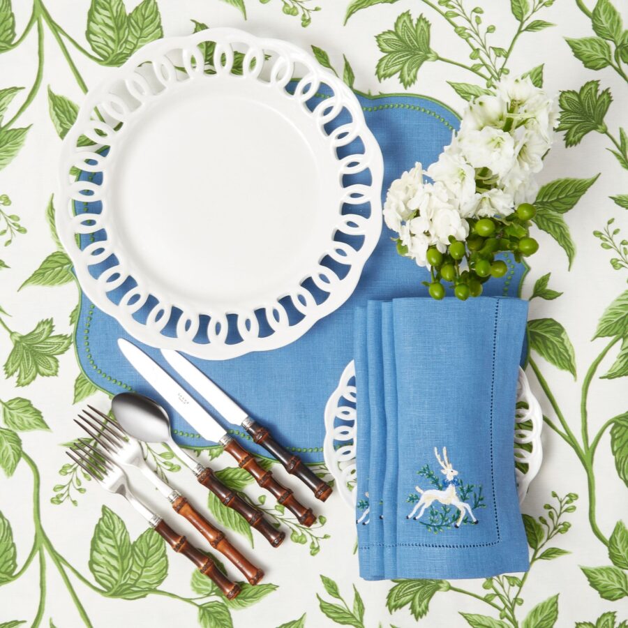 Fidino Elegant White Lace Dinner Plates – Set of 4 - Image 9
